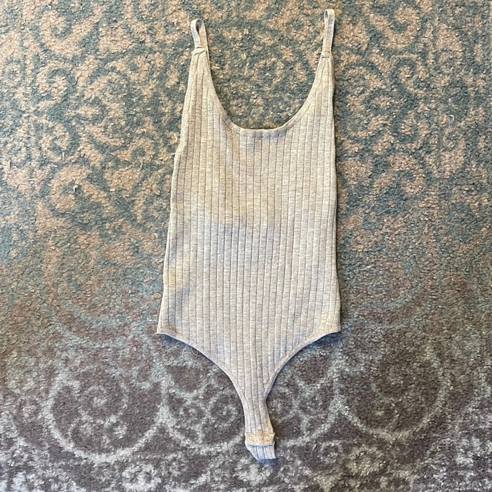 Forever 21 bodysuit size s nwot 🔥🤩
